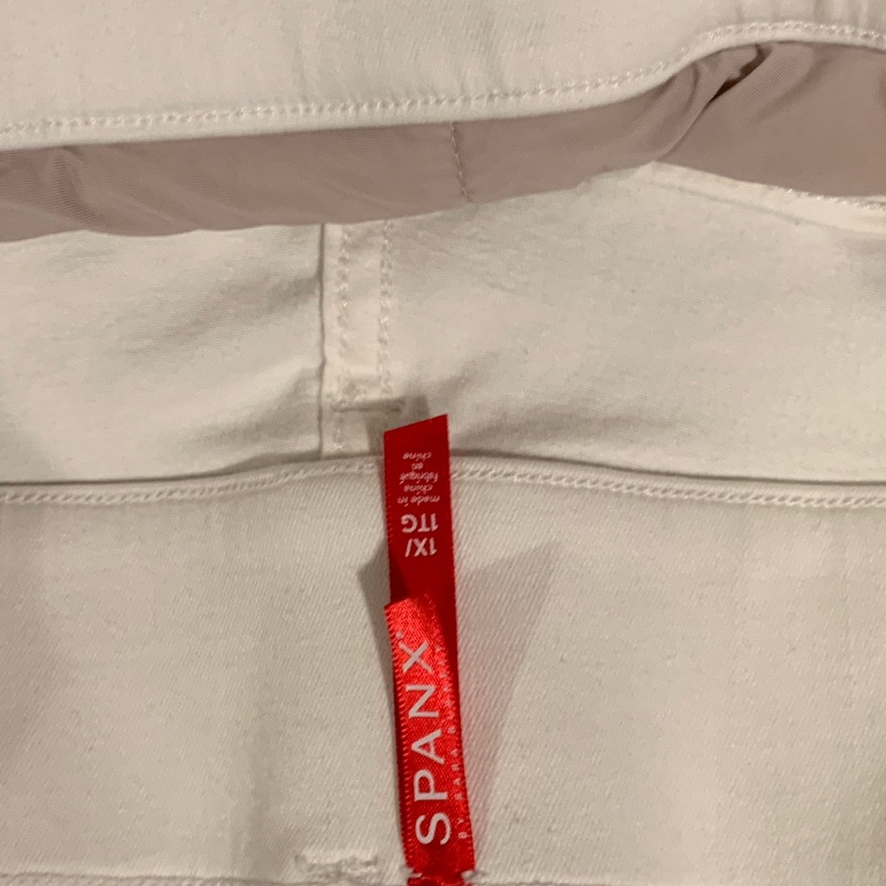 SPANX Women's Cream Straight Leg Jeans
